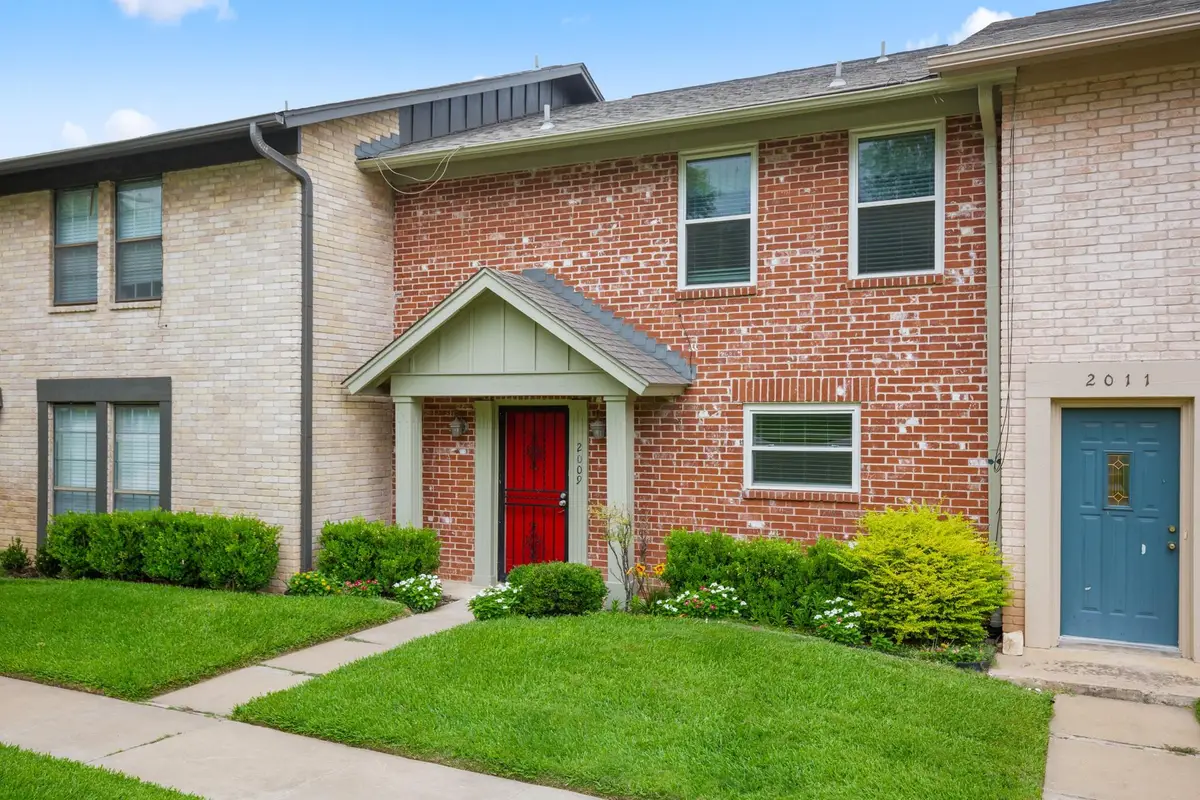 2009 Browning Dr, Austin, TX 78752 - #1
