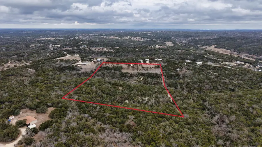 137 Honeycomb Ln, Kerrville, TX 78028 - Image #3