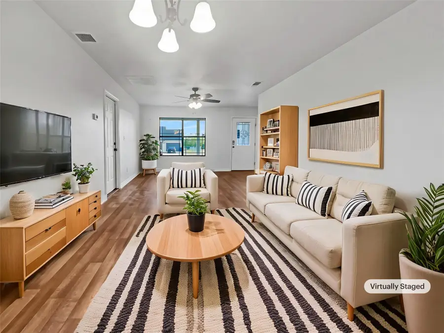 164 Dandelion Trl, San Marcos, TX 78666 - Image #2