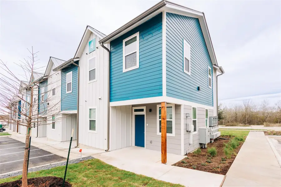 7051 Meadow Lake Blvd #10103, Austin, TX 78744 - Image #3