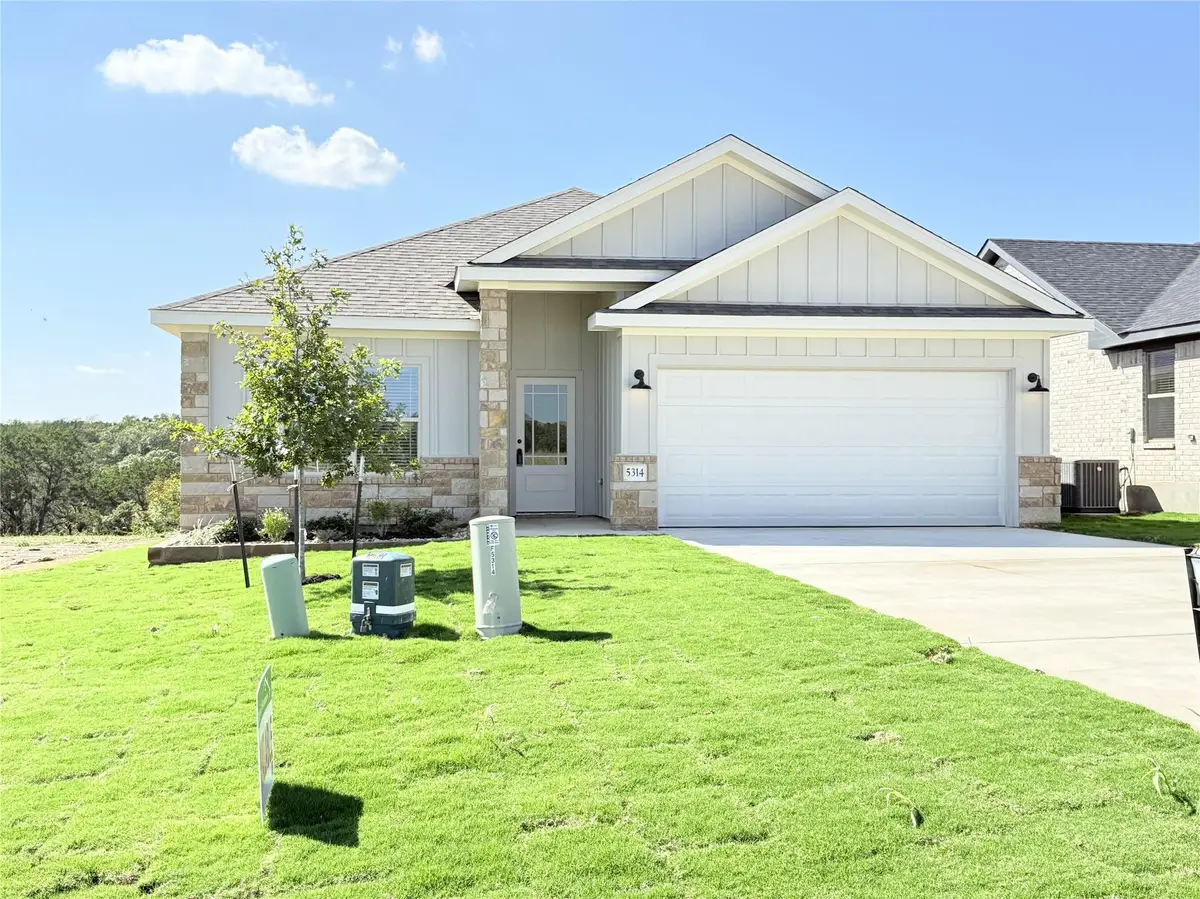 5314 Lassen Ln, Belton, TX 76513 - Image #1