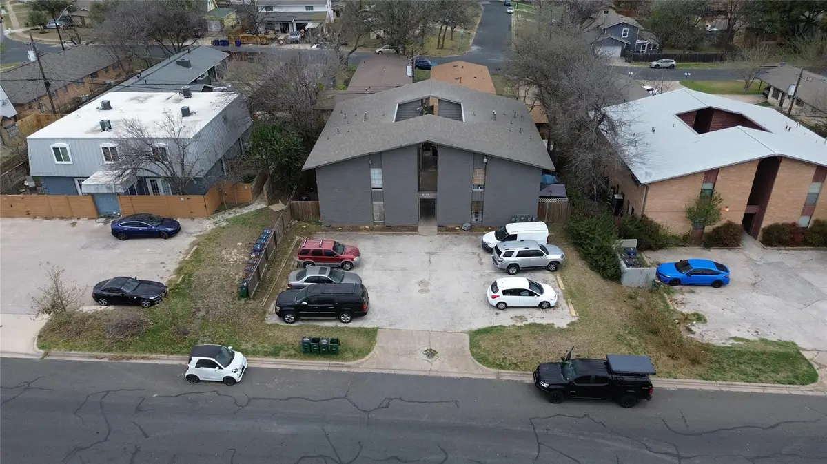 2220 Mission Hill Dr, Austin, TX 78741 - #1