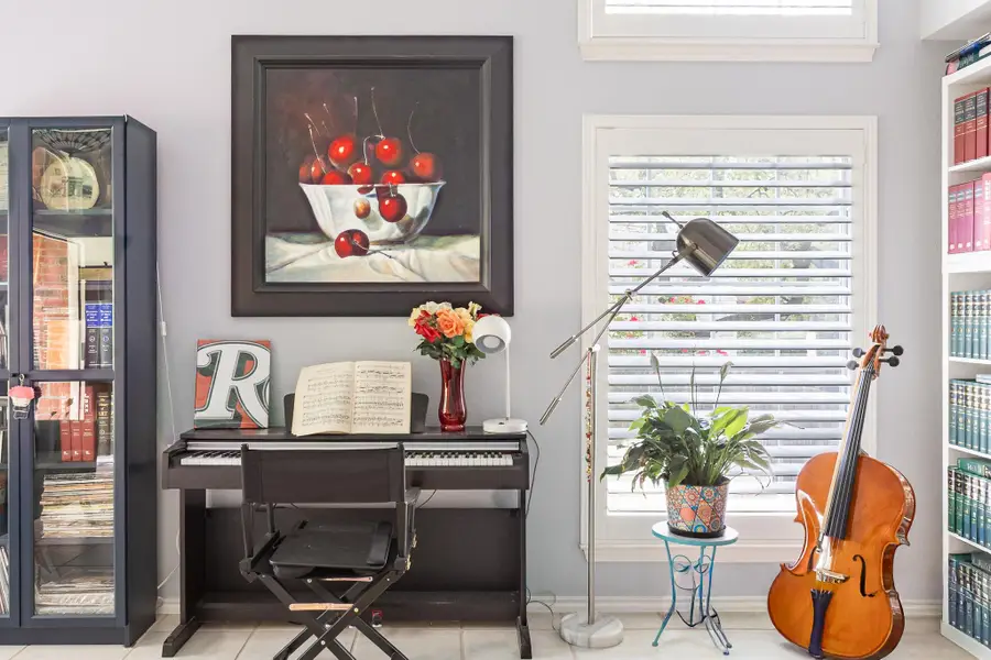 3704 Caney Creek Rd, Austin, TX 78732 - #3