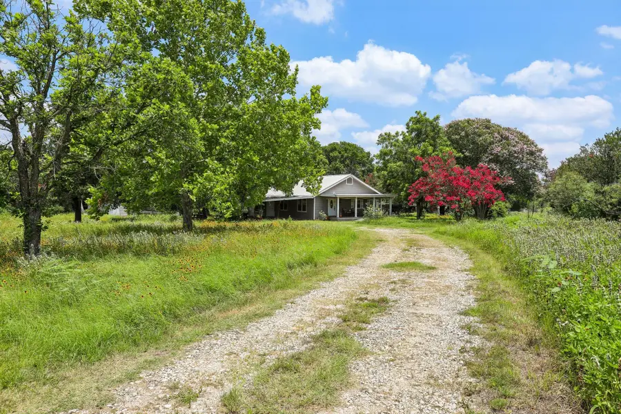 2089 Fm 1704, Elgin, TX 78621 - #2