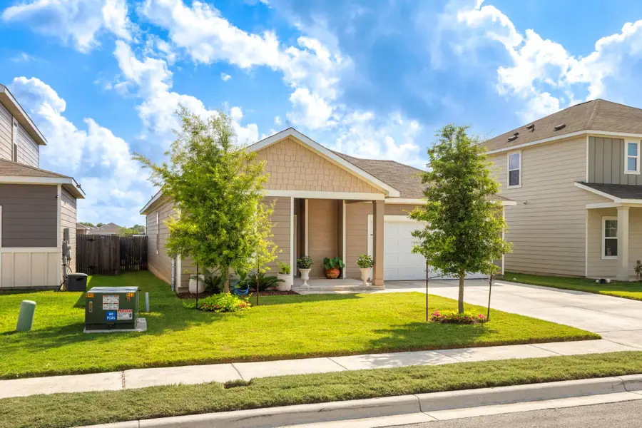 121 Rubrum Rd, Kyle, TX 78640 - Image #2