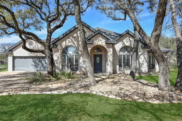 110 Wallace Riddell Dr, Burnet, TX 78611