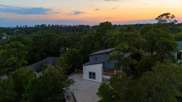 326 Tahitian Dr, Bastrop, TX 78602