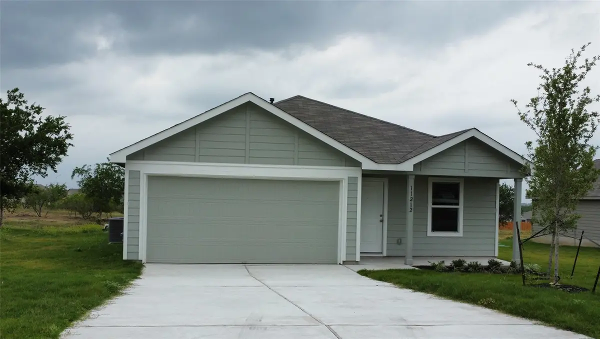 11212 Superior Bay Ln, Mustang Ridge, TX 78610 - Image #1