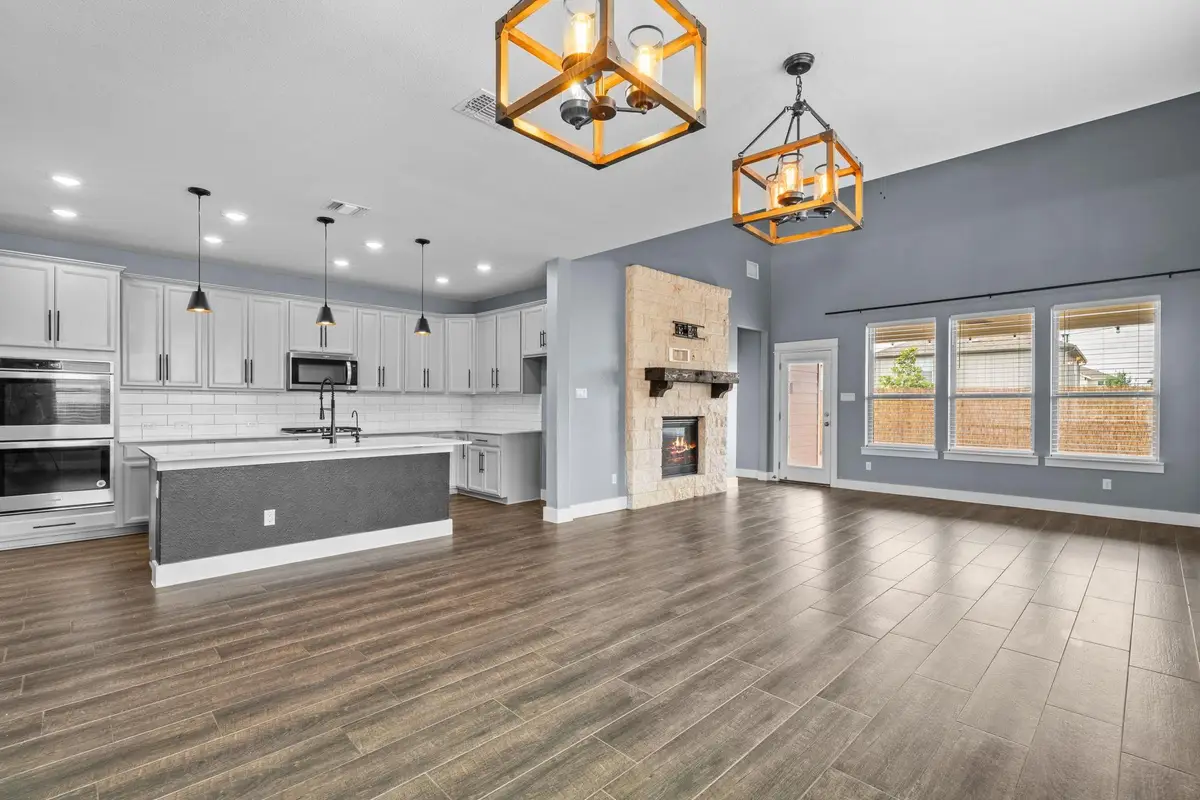 525 Compania Cv, Liberty Hill, TX 78642 - #1