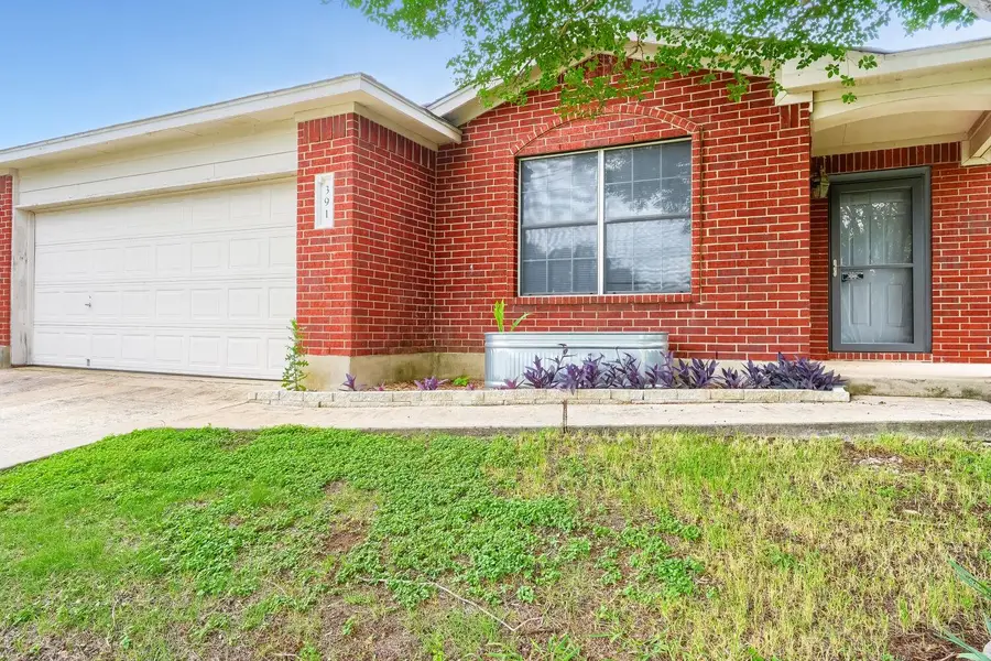391 Jim Miller Dr, Kyle, TX 78640 - #3