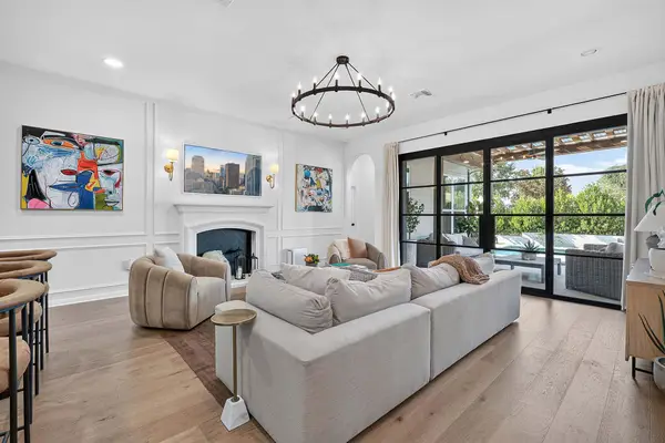 7904 Beacon Knob Way, Austin, TX 78744