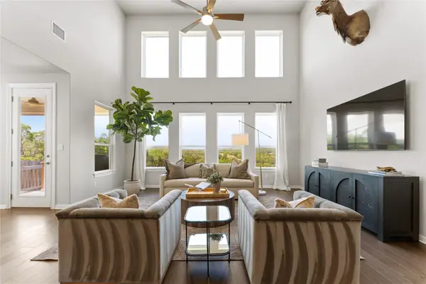 1825 Hazy Hills Loop, Dripping Springs, TX 78620