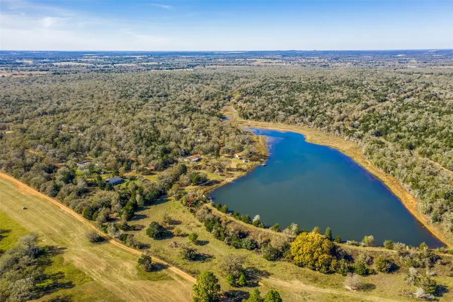 000 Lincoln Lake Rd, Paige, TX 78659 - Image #3