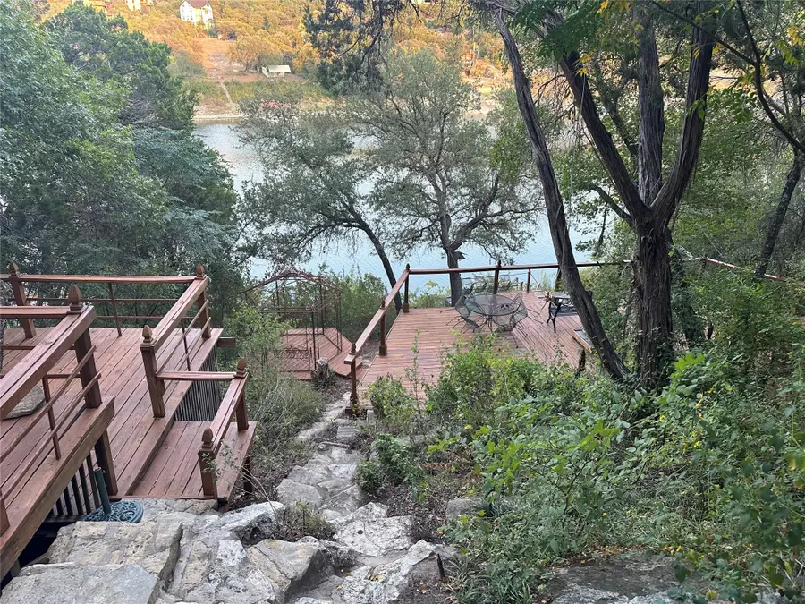 10903 Lakeside Dr, Jonestown, TX 78645 - Image #2