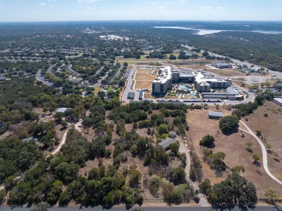 6715 S Lakewoods Dr, Georgetown, TX 78633 - Image #2