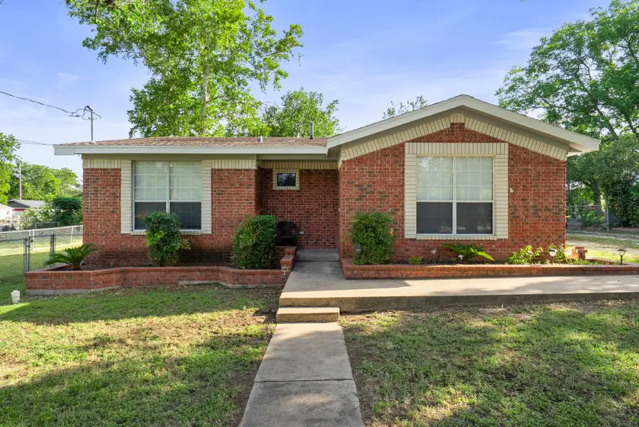 1905 Bissel Ln, Austin, TX 78745 - #2