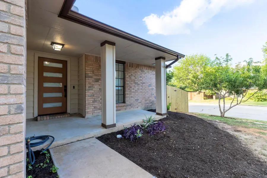 712 Clearwater Trl, Round Rock, TX 78664 - Image #2