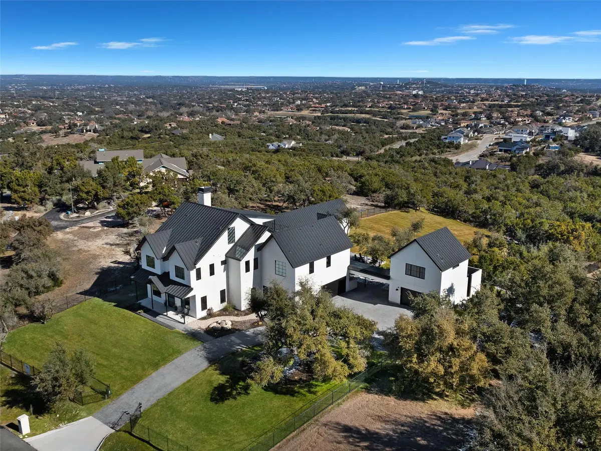 4405 Hennig Dr, Austin, TX 78738 - #1