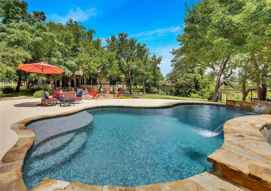 104 Standing Oak Dr, Georgetown, TX 78633 - Image #3