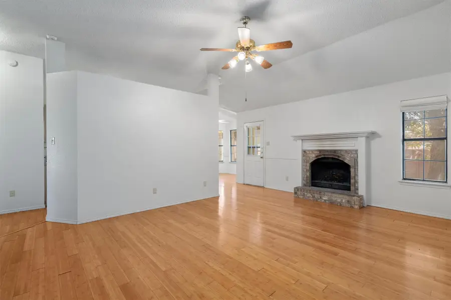 5004 Lindsey Dr, Killeen, TX 76542 - #2