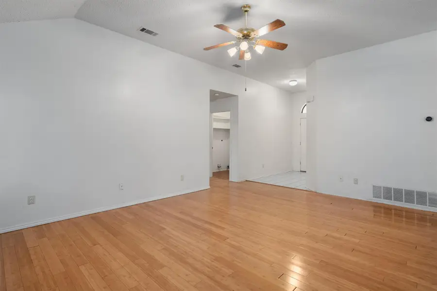 5004 Lindsey Dr, Killeen, TX 76542 - #3