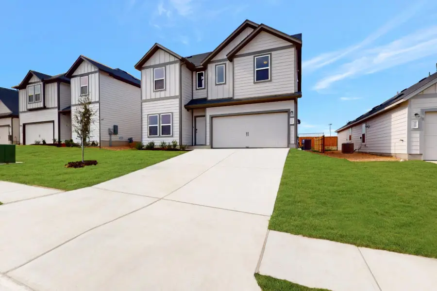 12108 Dillon Falls Dr, Austin, TX 78747 - Image #2