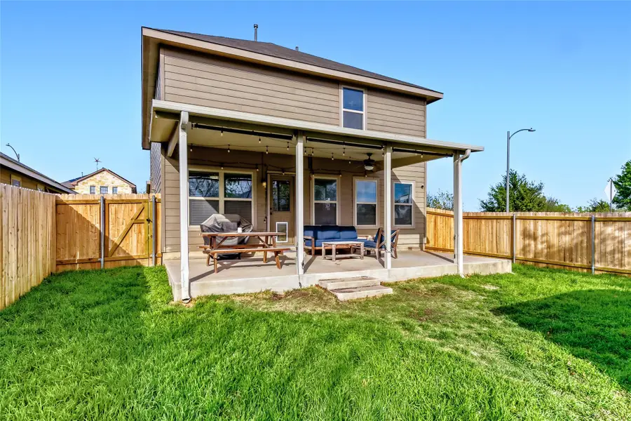 7233 Crestone Rd, Austin, TX 78744 - #2