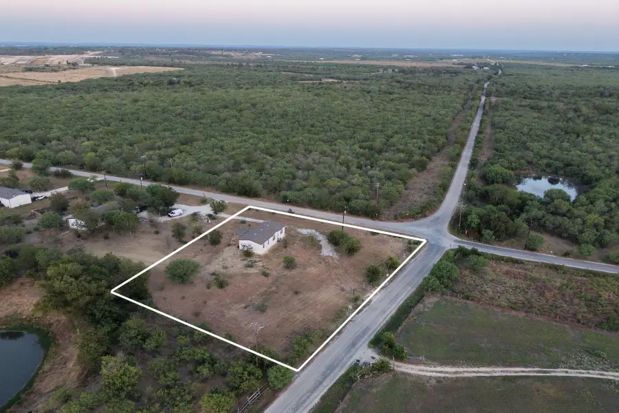 30 Tower Rd Rd, Lockhart, TX 78644 - #2
