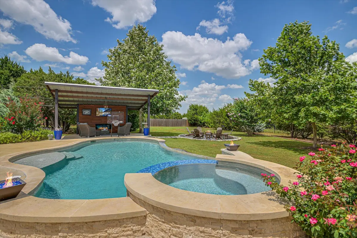 264 Sunny Slope Rd, Liberty Hill, TX 78642 - #1