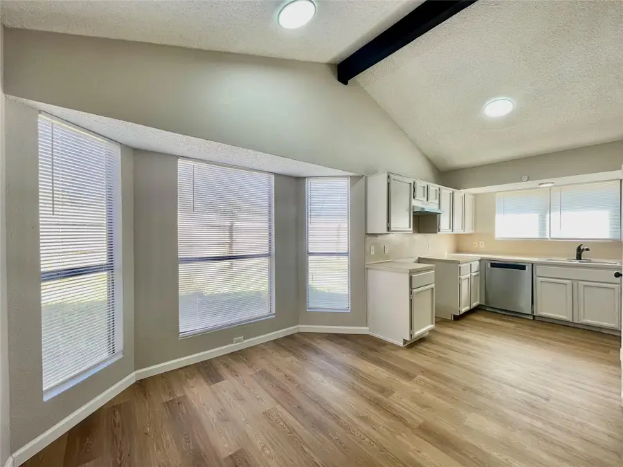 2001 Lisa Ln, San Marcos, TX 78666 - Image #3