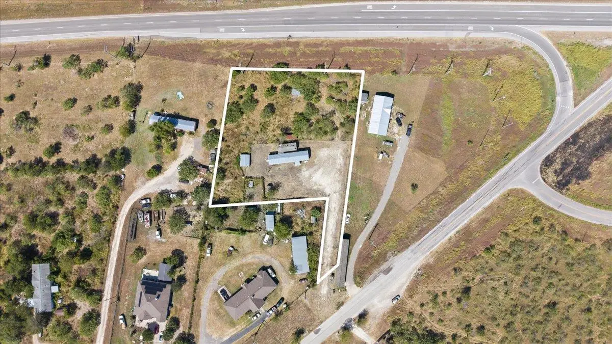 3731 Homannville Trl, Lockhart, TX 78644 - #1