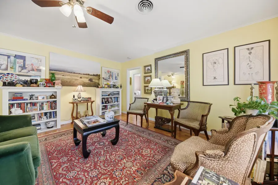 1703 S Day St, Brenham, TX 77833 - Image #3