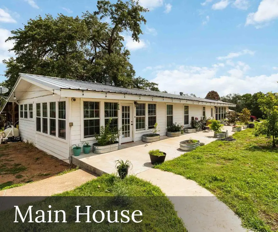 227 Henderson Ln, Lockhart, TX 78644 - Image #3