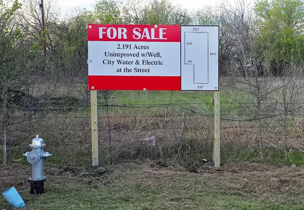 1411 Old Thorndale Rd, Taylor, TX 76574