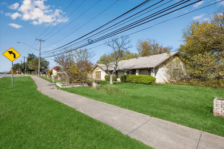 5600 E Martin Luther King Jr Blvd, Austin, TX 78721 - Image #2