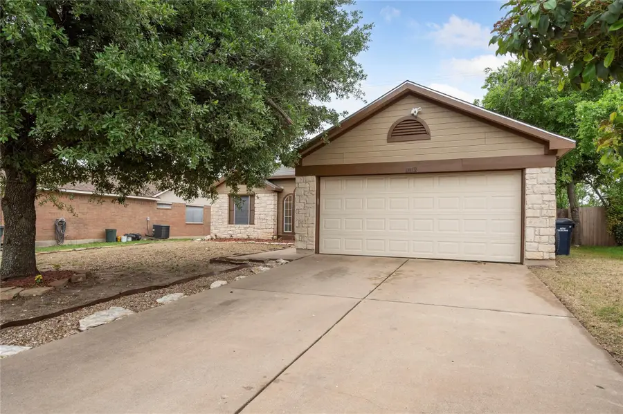 1812 Southcreek Dr, Leander, TX 78641 - #2