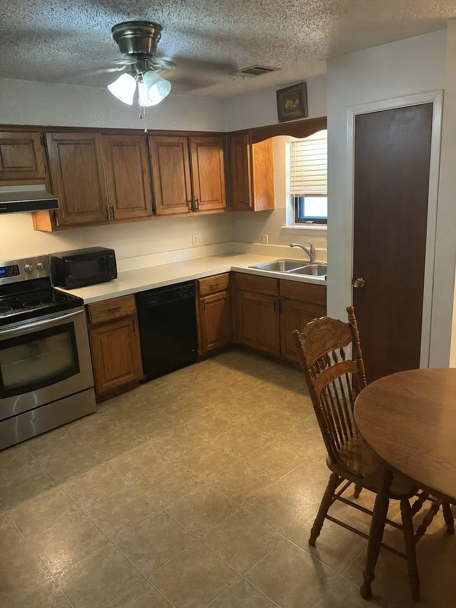 20604 Dawn Dr, Lago Vista, TX 78645 - #3