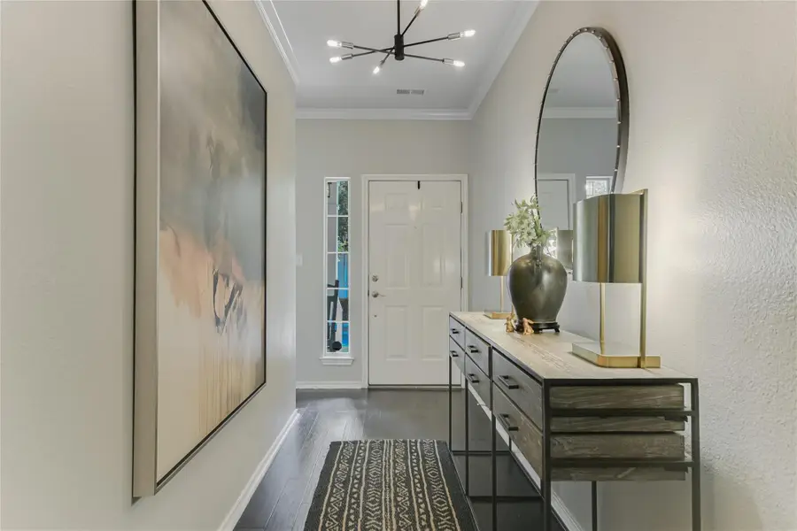 2817 Kinney Oaks Ct, Austin, TX 78704 - Image #3