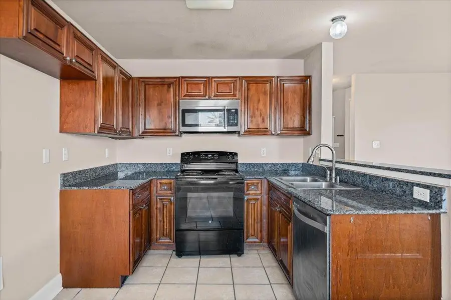 1503 Claremont Cir, Marble Falls, TX 78654 - Image #3