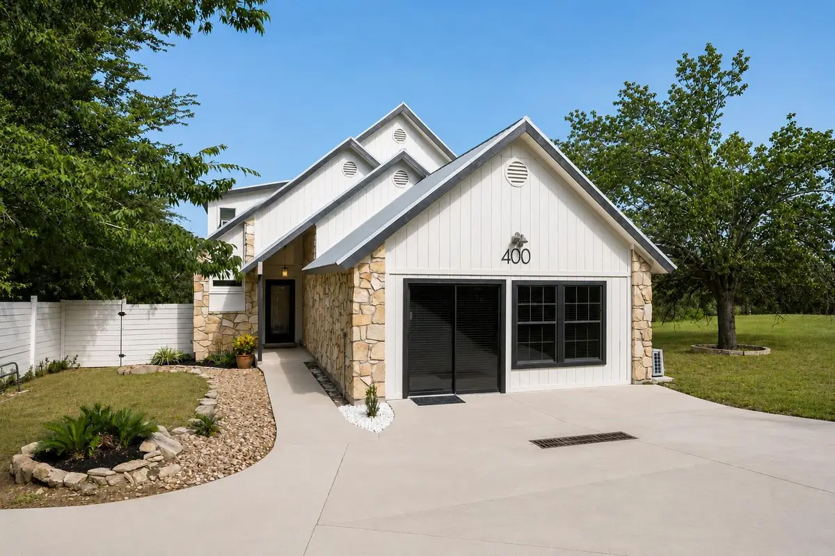 400 N Laurelwood Dr, Austin, TX 78733 - #1