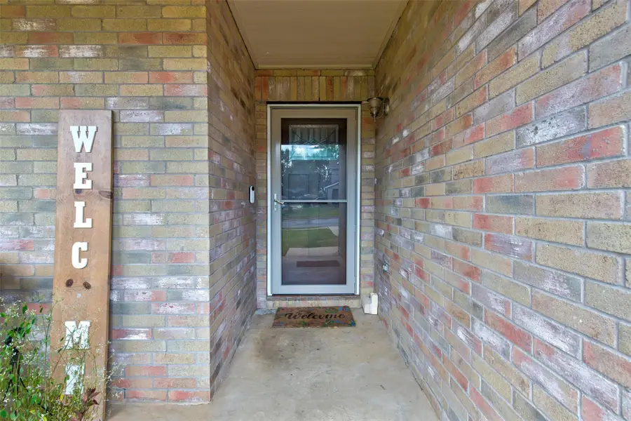 110 Vicksburg Loop, Elgin, TX 78621 - Image #2