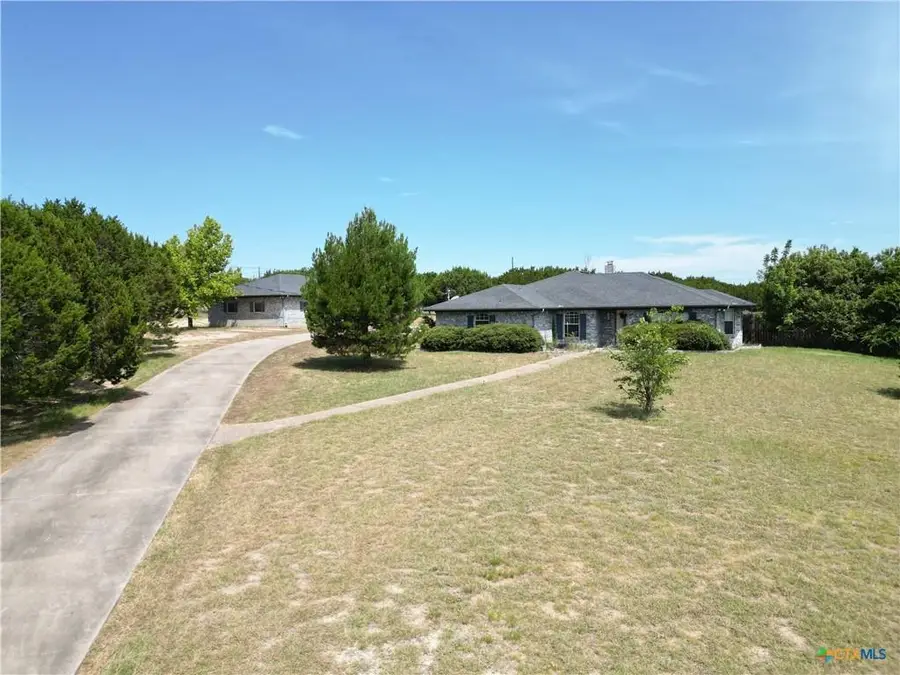 875 Spring Creek Ln, Copperas Cove, TX 76522 - #2