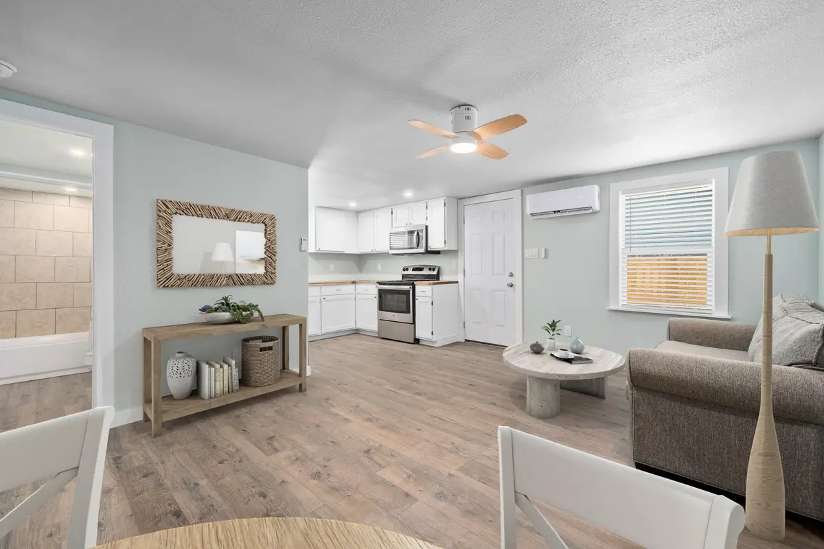 248 Post Oak Ln, Rockport, TX 78382 - Image #1