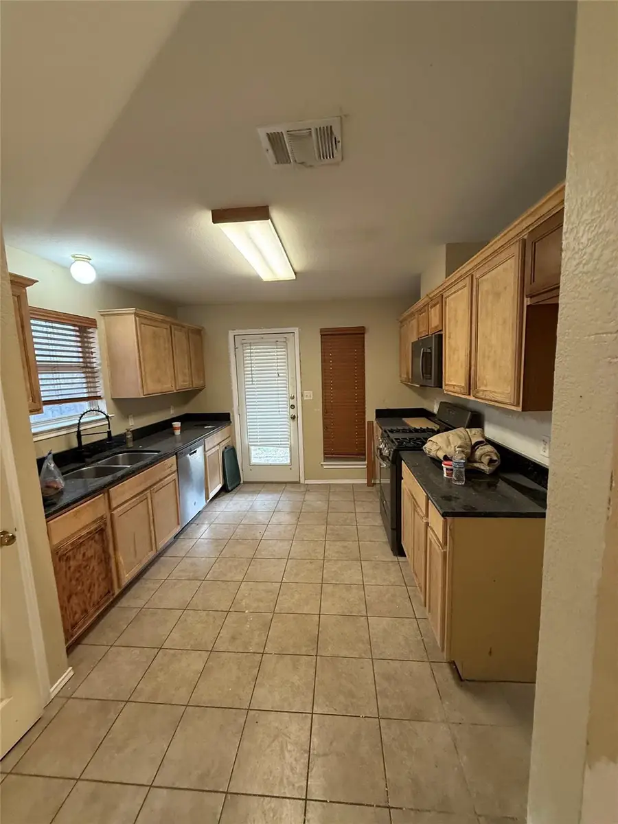 1613 Catherine Ct, Round Rock, TX 78664 - Image #3