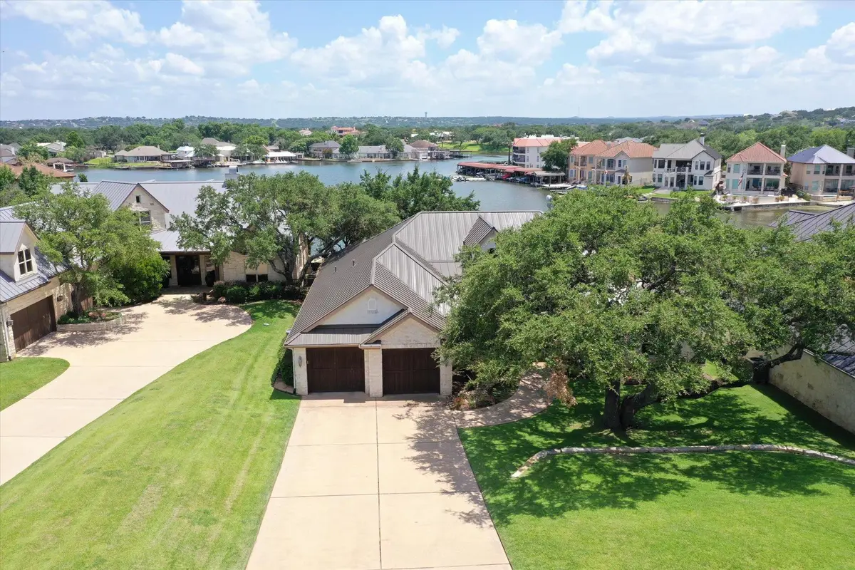 113 Wennmohs Pl, Horseshoe Bay, TX 78657 - #1