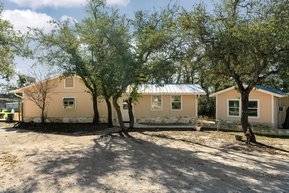 2058 Montell Rd, Wimberley, TX 78676 - Image #1