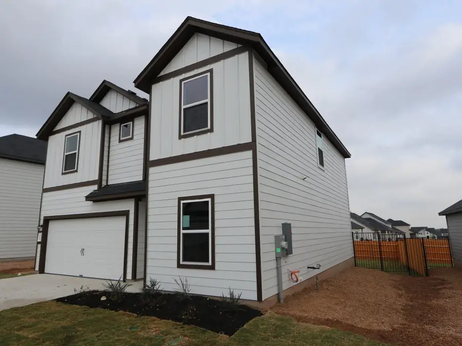 4504 Beacon Bay Dr, Austin, TX 78747 - Image #3