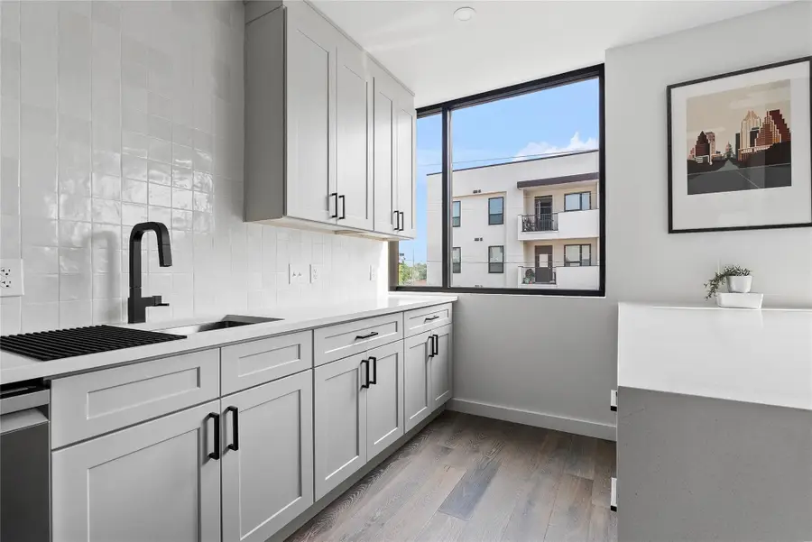 1800 E 4th St #296, Austin, TX 78702 - Image #2