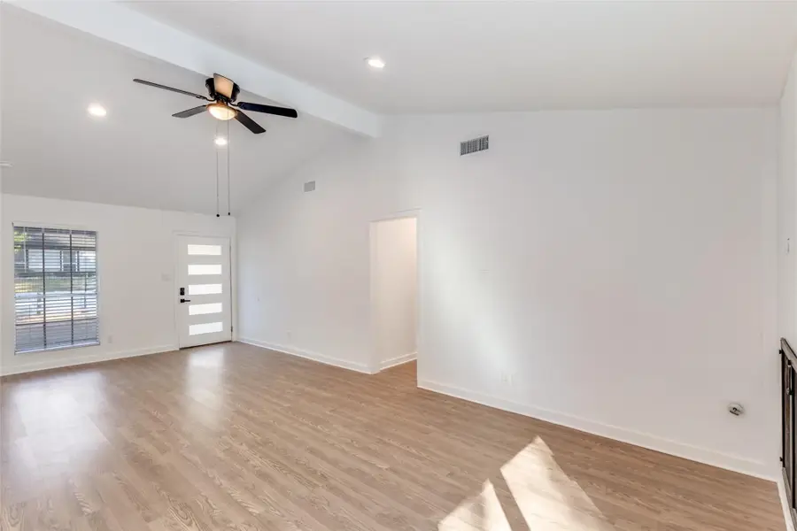 1107 Chesapeake Dr, Austin, TX 78758 - Image #3