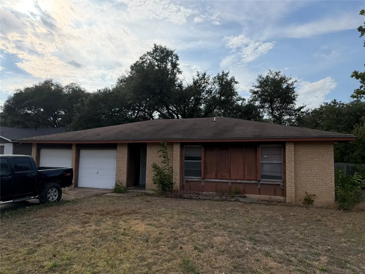7704 Woodcroft Dr, Austin, TX 78749 - #1